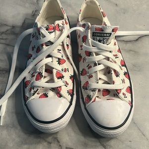 strawberry converse all star sneakers new jr size 3 ( women's 5)